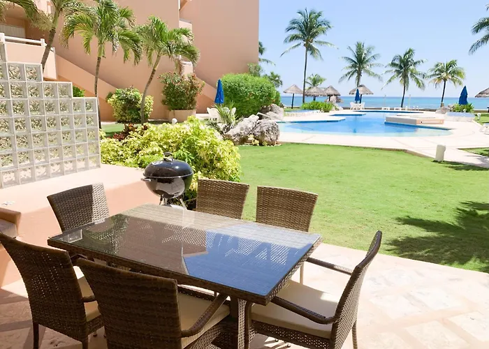 Beachfront Breathtaking Views Apartamento