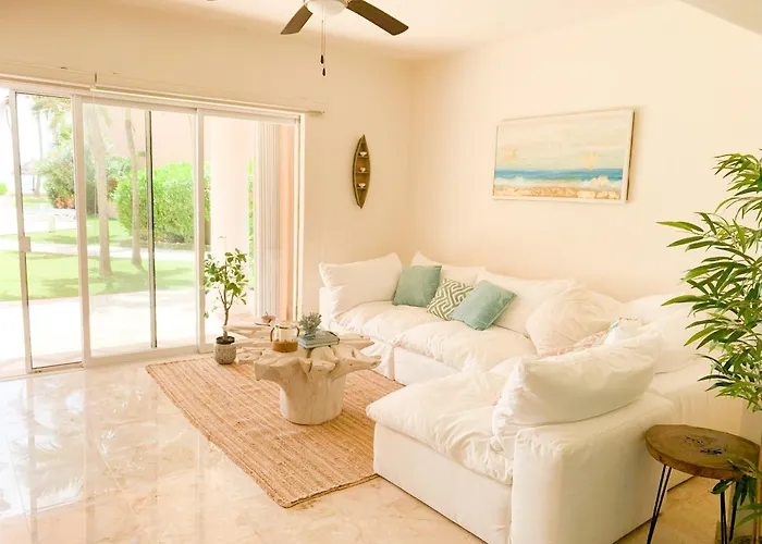 Beachfront Breathtaking Views Apartamento